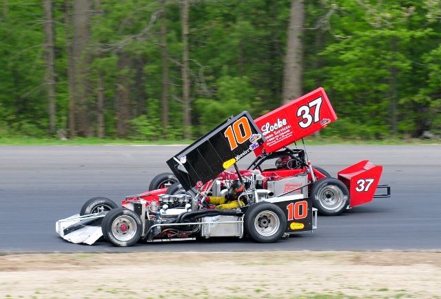 9412 – Lou Cicconi Jr. passed by Jeff Locke on his was to the front of the field where he stayed. Locke would finish 7th.