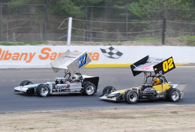 9430 – ISMA Rookie of the Year 2009 Ben Seitz races with Brandon Bellinger, 2006 ISMA RoY. Seitz has a new ride in 2010 in the Bien 17.