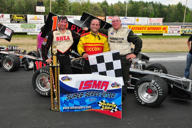 9471 – The ISMA top three at Albany-Saratoga: Chris Perley, Lou Cicconi and Mike Ordway Sr., Perley’s new teammate in 2010. Cicconi drove the Wentworth 10, a Vic Miller design, to make it Miller time at A/S.